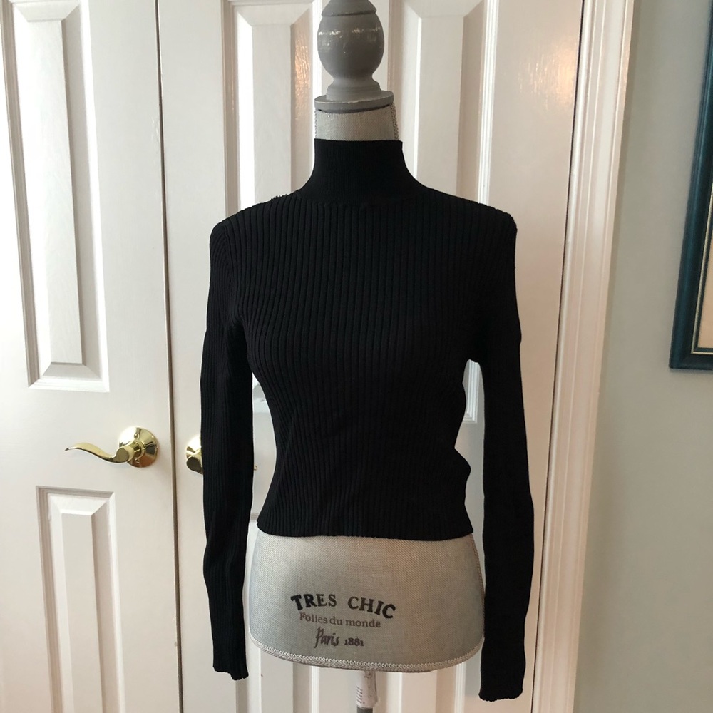 Chic black ribbed long sleeve turtleneck sweater